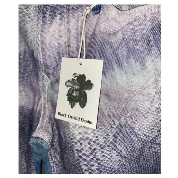 NWT Black Orchid Two Tone Flip Flop Double Sided Snakeskin Print Denim Jeans - Picture 6 of 9